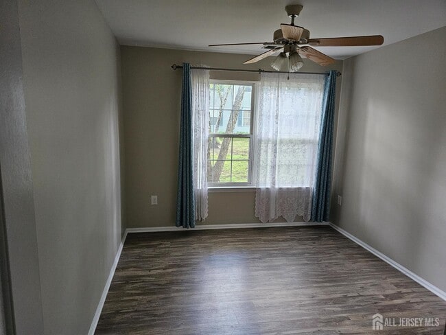 Building Photo - 1403 Cypress Ln