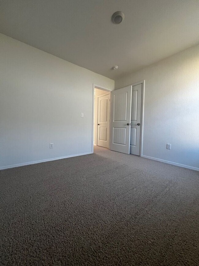 Building Photo - 5120 Red Fox Trl