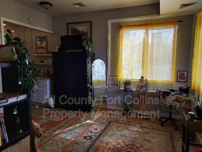 Building Photo - 348 N Jefferson Ave