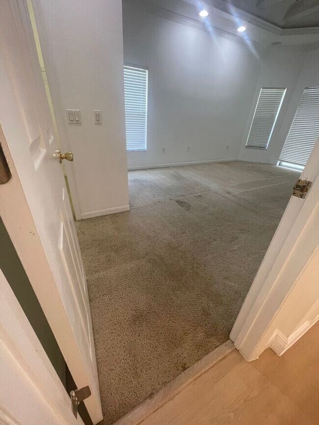 Building Photo - Bella Lago-Pool Home-1441 Beacon Dr Kissim...