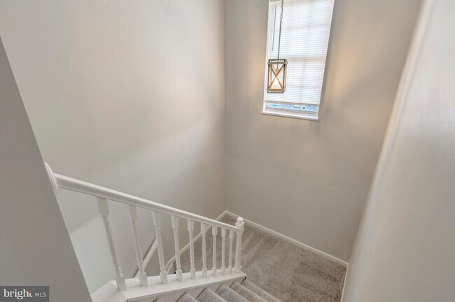 Building Photo - 7065 Leewood Forest Dr
