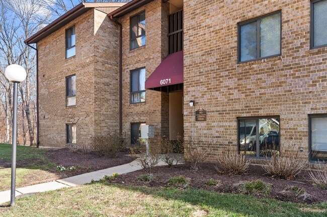 Building Photo - 6071 Majors Ln