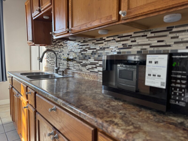 Building Photo - 1858 W 21st Pl