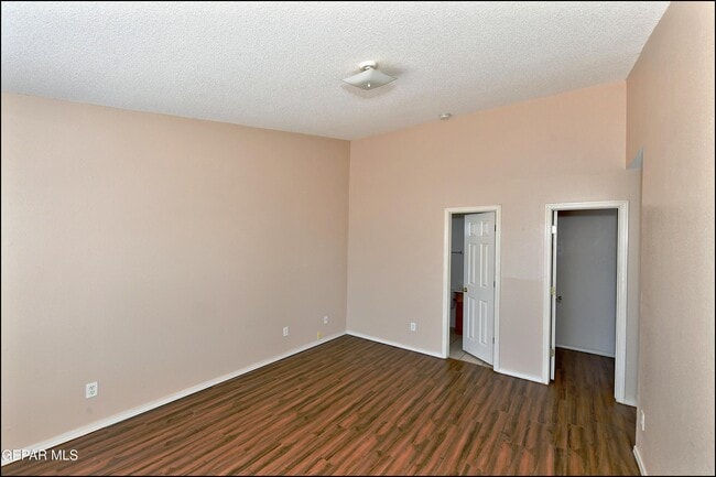 Building Photo - 4100 Tierra Venado Dr