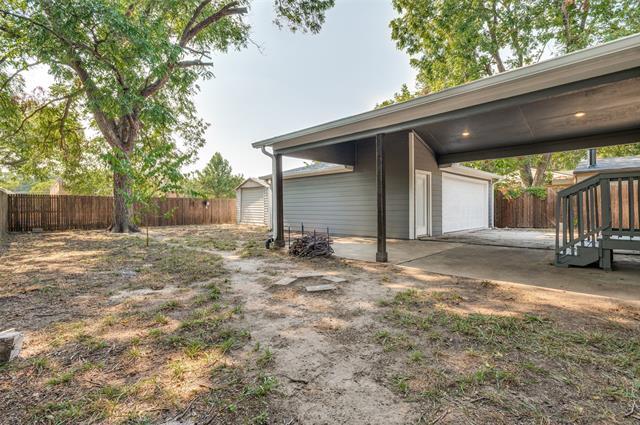 Building Photo - 527 Ravenwood Dr