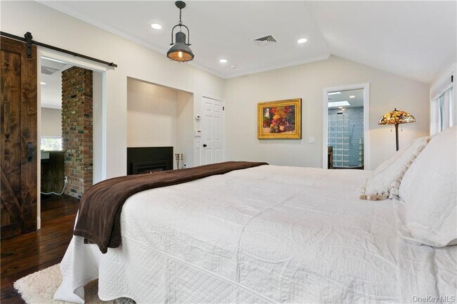 Building Photo - 21 Beech Hill Ln