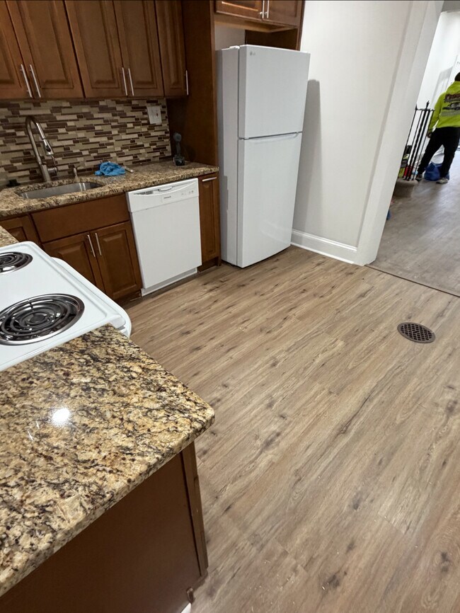 Building Photo - 1534 S 29th St