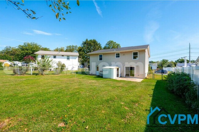 Building Photo - 930 Autumn Valley Ln