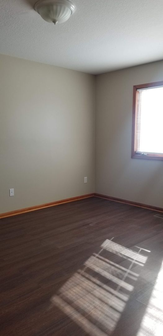 Building Photo - 3BR Ranch Carroll Creek