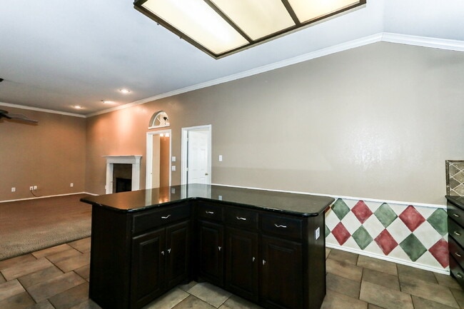 Building Photo - Beautiful Home Located South of Frenship High school!