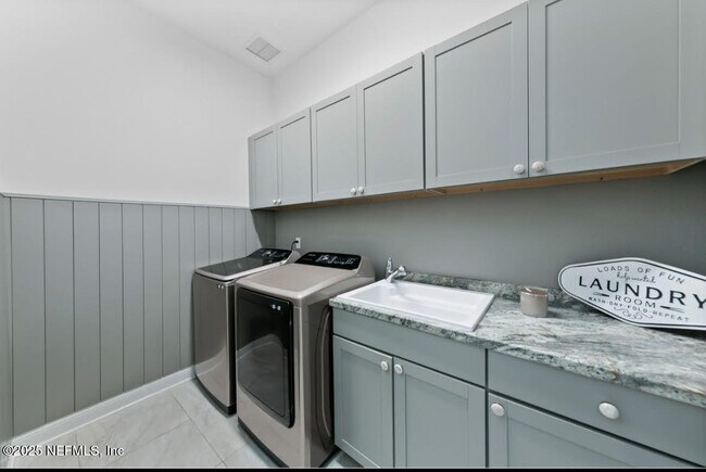 Building Photo - 182 Sagebrush Trl