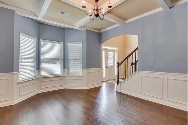 Building Photo - 151 Seaton Ave