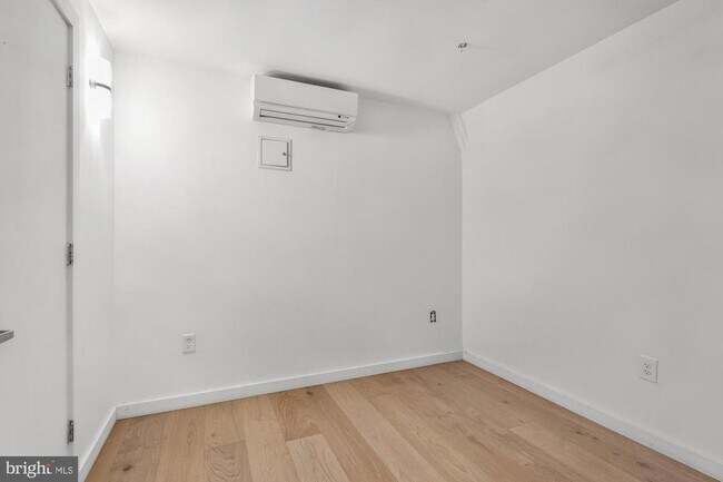Building Photo - 2321 Fitzwater St