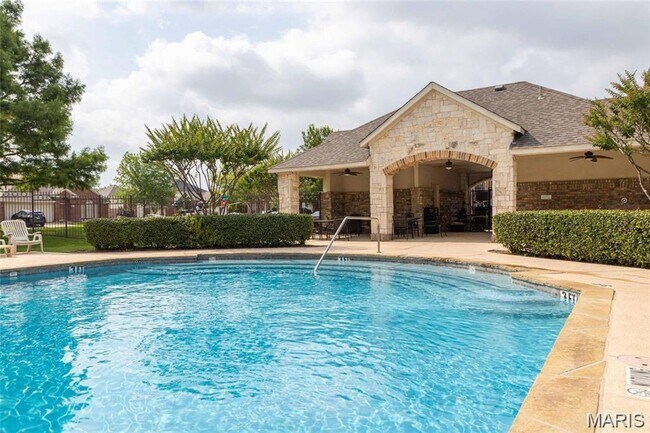 Building Photo - 56 Helena Ct