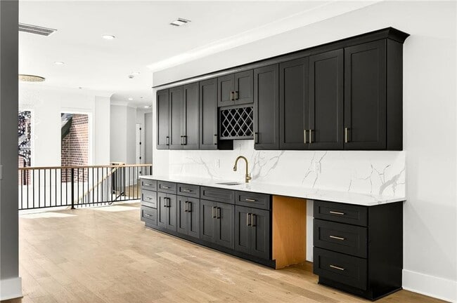 Building Photo - 403 Thunder Rd