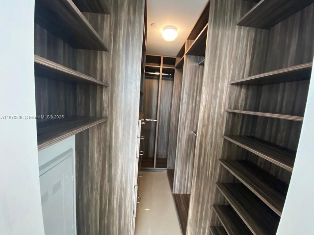 Building Photo - 488 NE 18th St