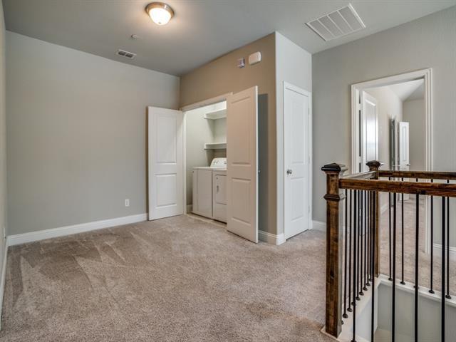 Building Photo - 6120 Rilla St