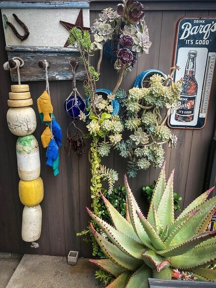 Building Photo - 221 24th St