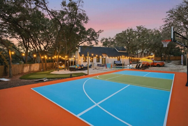 Building Photo - 5422 Lancashire Dr