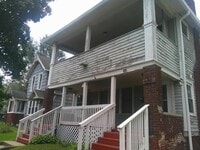 Building Photo - 528 Church St