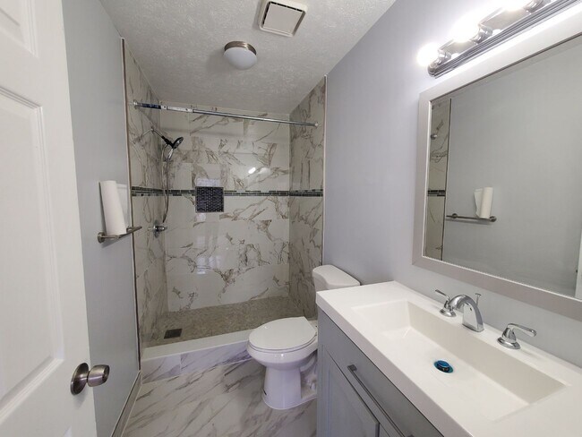 Building Photo - 211 Sterling Ct