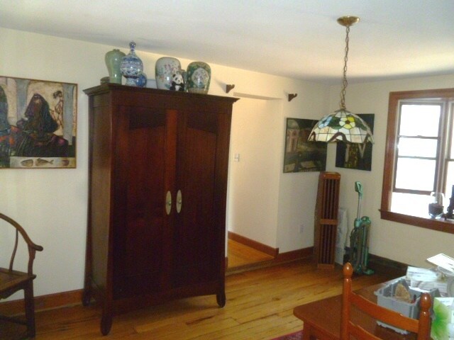 Building Photo - 324 Little Falls St