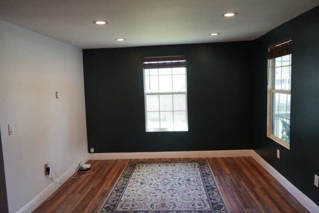 Building Photo - 4509 N 15th St