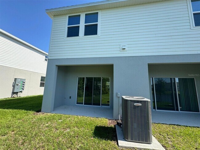 Building Photo - 3133 Skyline Lp