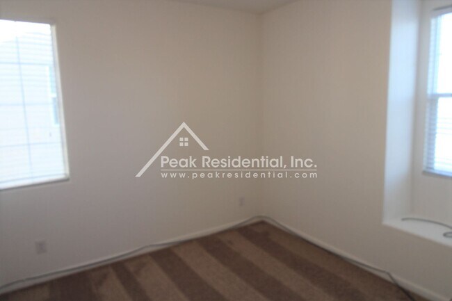 Building Photo - Very Nice 3bd/2.5ba North Natomas Home wit...
