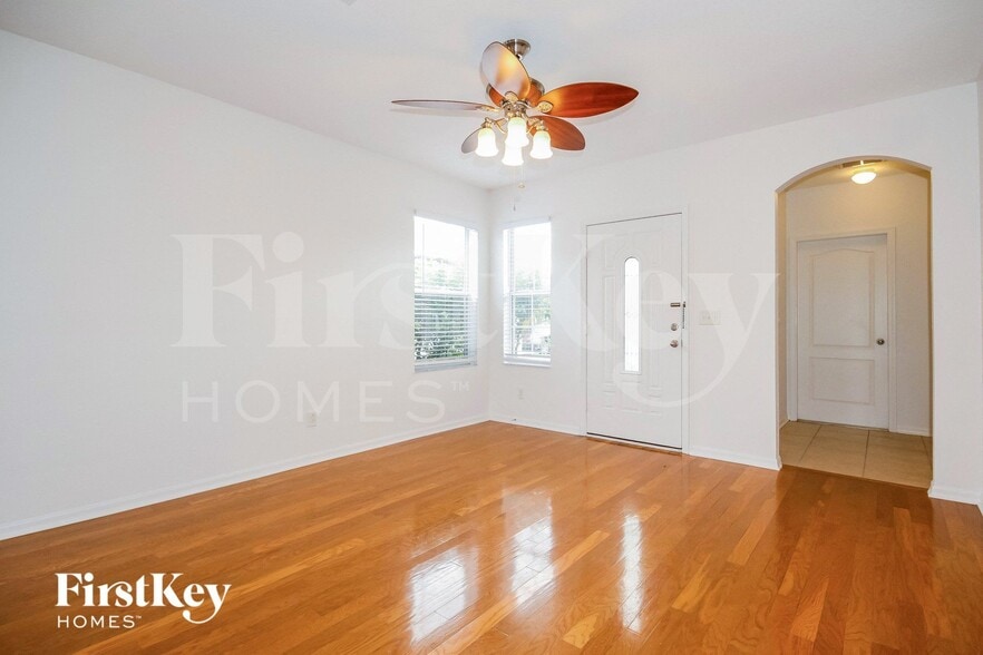 Building Photo - 8152 Canterbury Lake Blvd