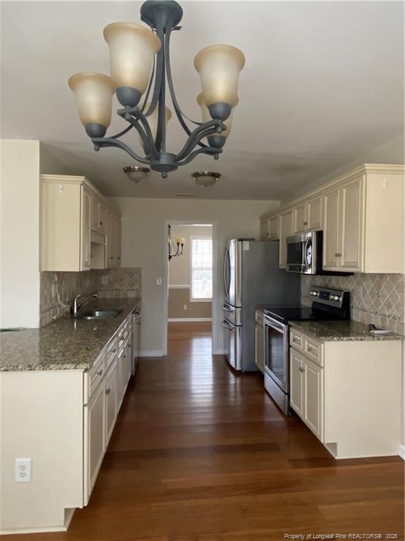 Building Photo - 50 Breezewood Dr