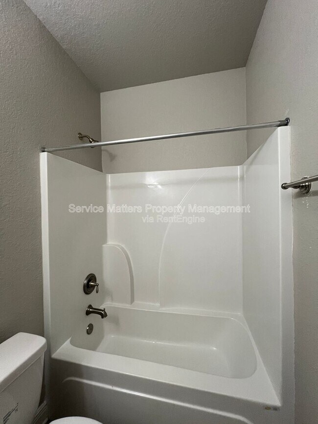 Building Photo - 3888 Ranch Rd