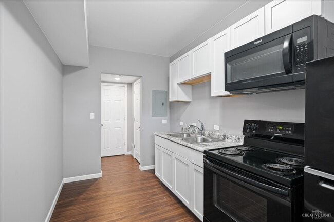 Building Photo - 157 N Eastern Ave