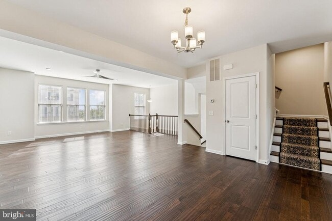 Building Photo - 43422 Robey Sq