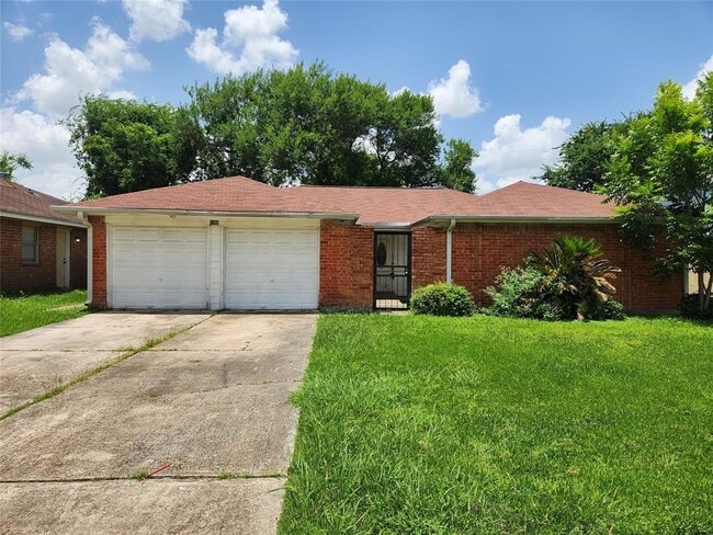 Primary Photo - 1359 Tenderden Dr