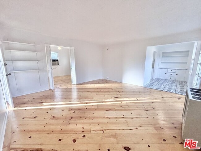 Building Photo - 2339 1/2 Norwalk Ave