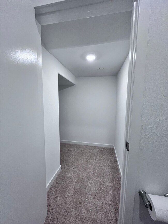 Building Photo - ***NEW BUILD IN LOMA LINDA***