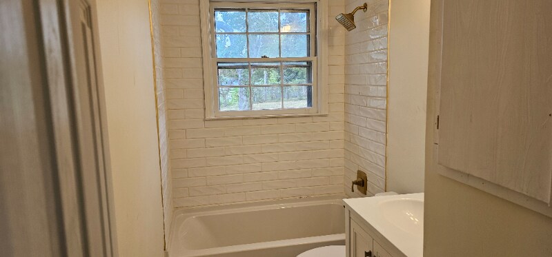 Building Photo - 1613 Edgemore Rd