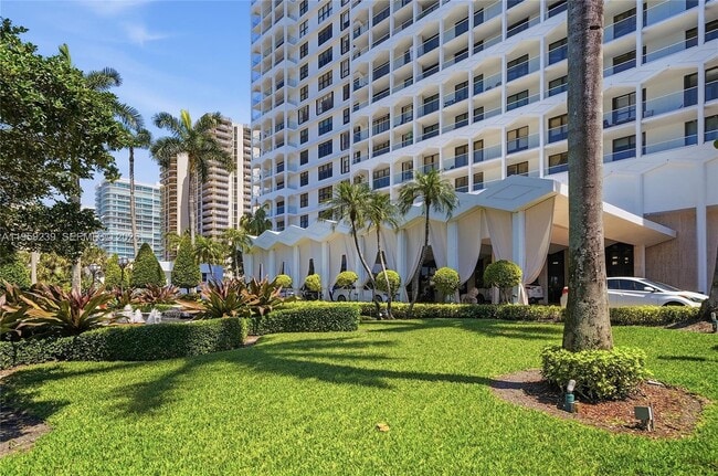 Building Photo - 9801 Collins Ave