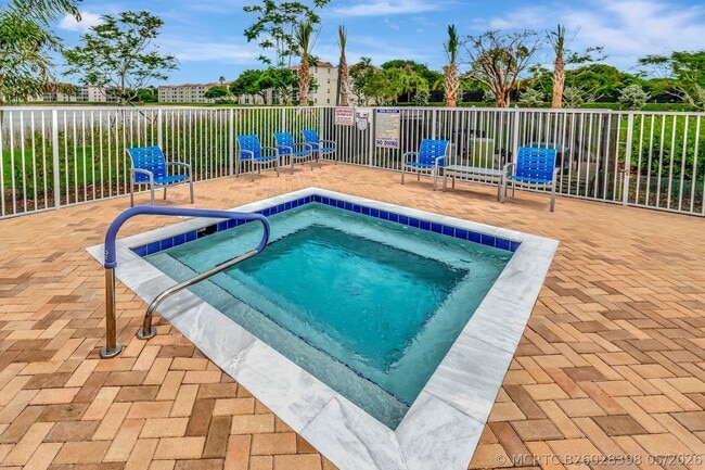 Building Photo - 6193 Pointe Regal Cir