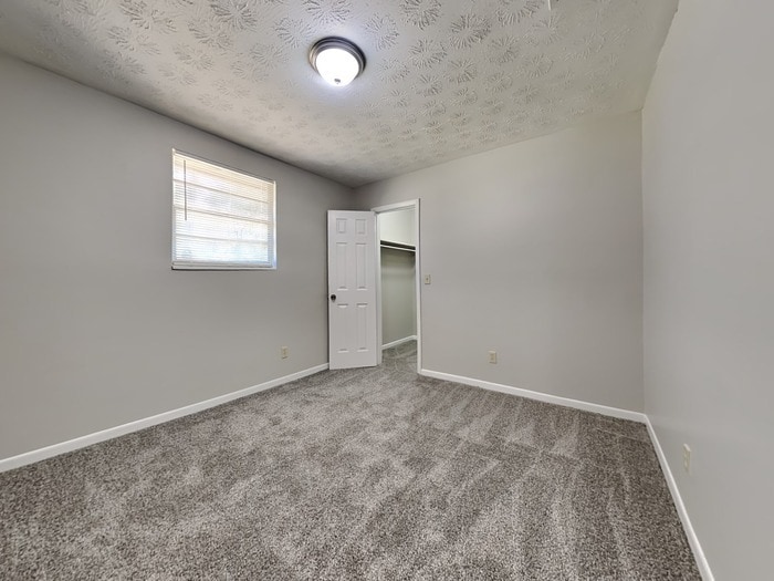 Building Photo - 8349 Pembrook Ct