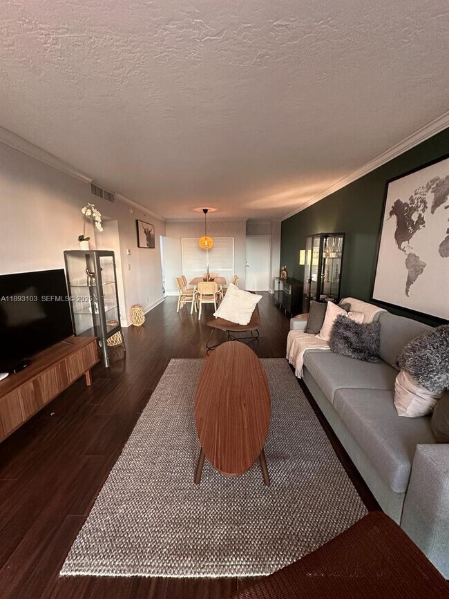 Building Photo - 3000 S Ocean Dr