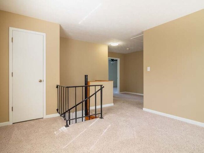 Building Photo - APPLY NOW