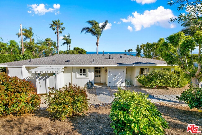 Building Photo - 26887 Sea Vista Dr