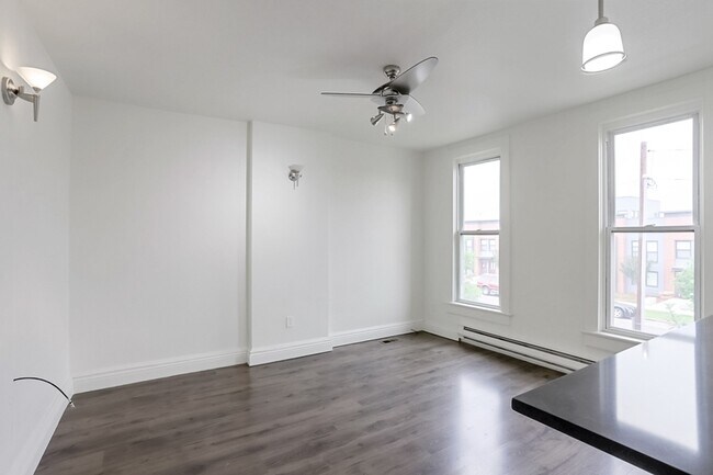 Building Photo - 3016 Stout St