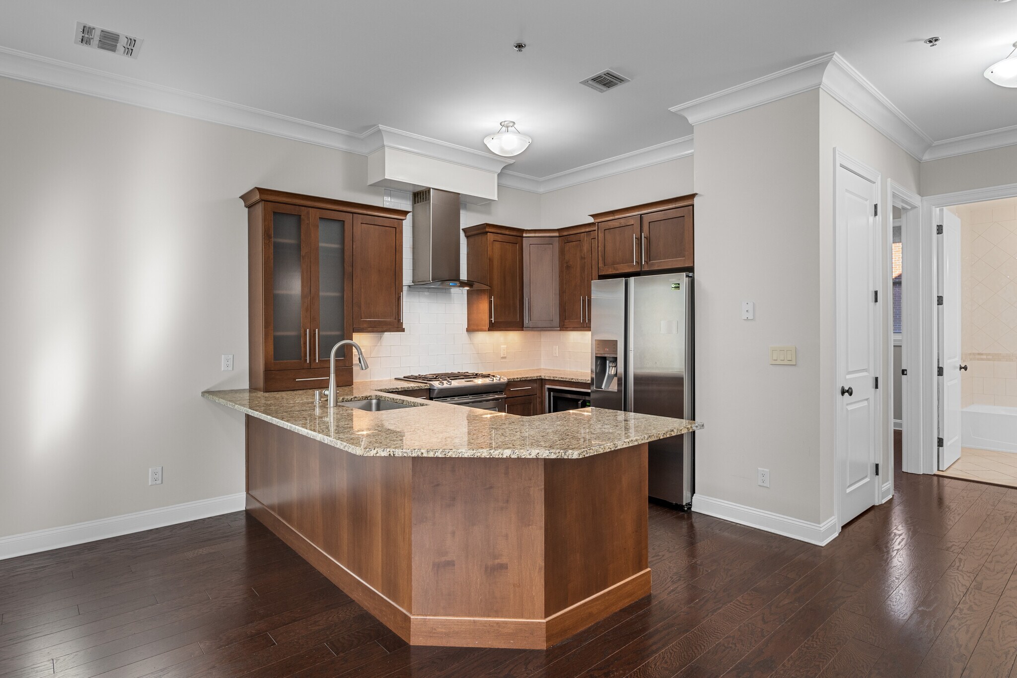 Building Photo - 1600 Kaufer Ln