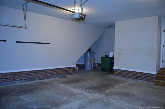 Building Photo - 60 Cobblestone Dr