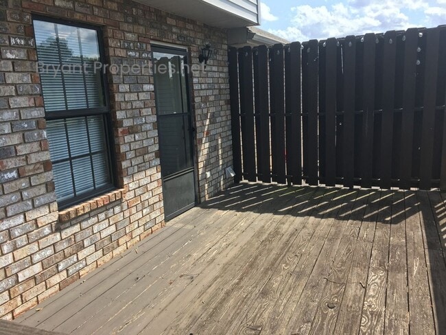 Building Photo - Goodlettsville - Duplex 2 Bedroom 1.5 Baths