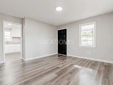 Building Photo - 912 Old Oak Dr