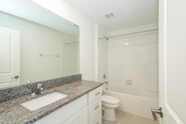 Building Photo - 2125 Skybrooke Blvd